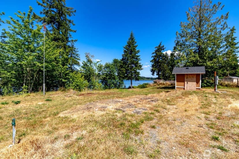 Property photo for 34304 Thomas Road E, Eatonville photo 6