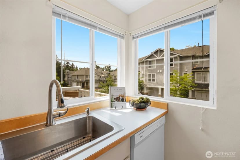 Property photo for 5248 238th Lane Se #8-3, Issaquah photo 18