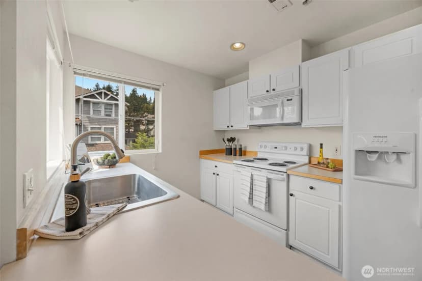 Property photo for 5248 238th Lane Se #8-3, Issaquah photo 19