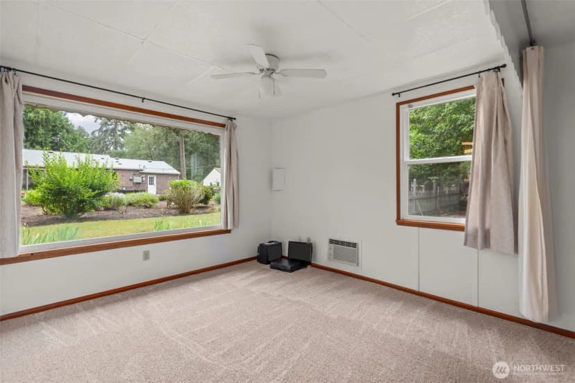 Property photo for 6353 School Street Sw, Lakewood photo 27
