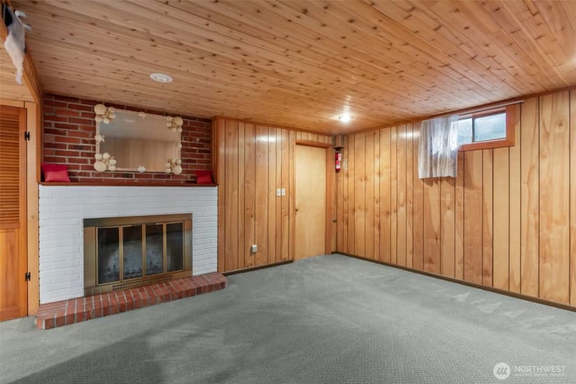 Property photo for 6353 School Street Sw, Lakewood photo 25