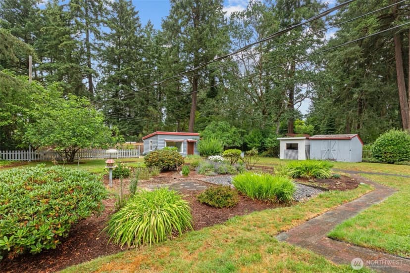 Property photo for 6353 School Street Sw, Lakewood photo 34