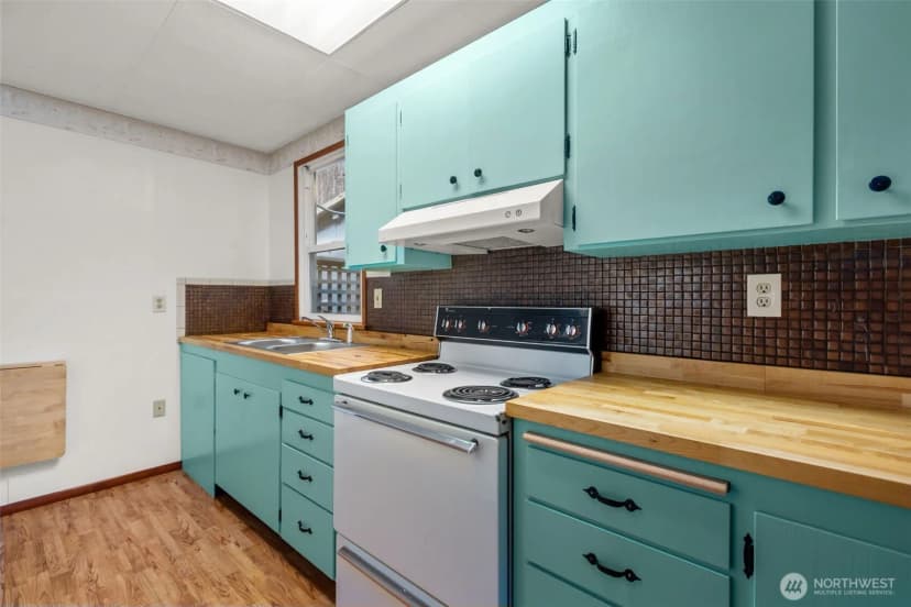 Property photo for 6353 School Street Sw, Lakewood photo 31