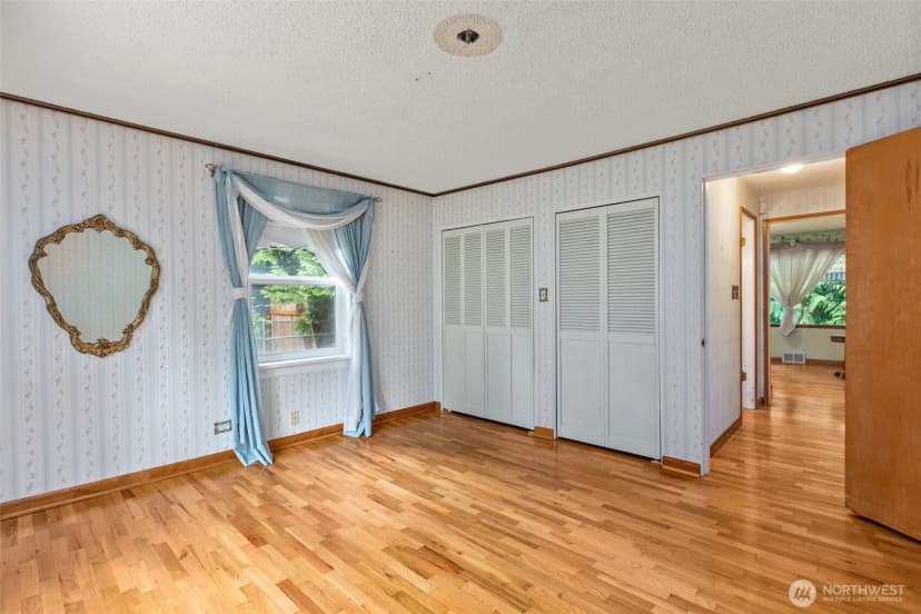 Property photo for 6353 School Street Sw, Lakewood photo 18