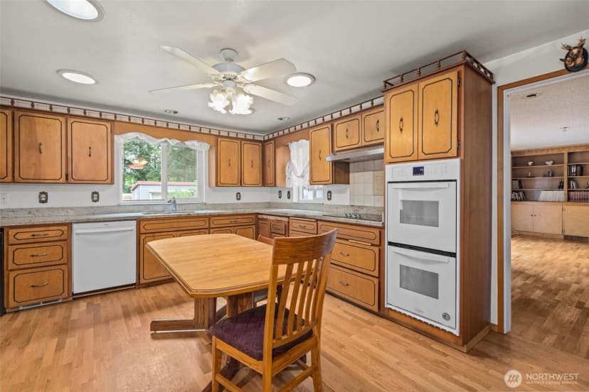 Property photo for 6353 School Street Sw, Lakewood photo 6