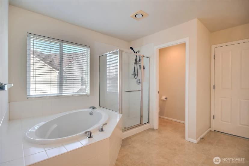 Property photo for 4036 Tribute Avenue E, Fife photo 11