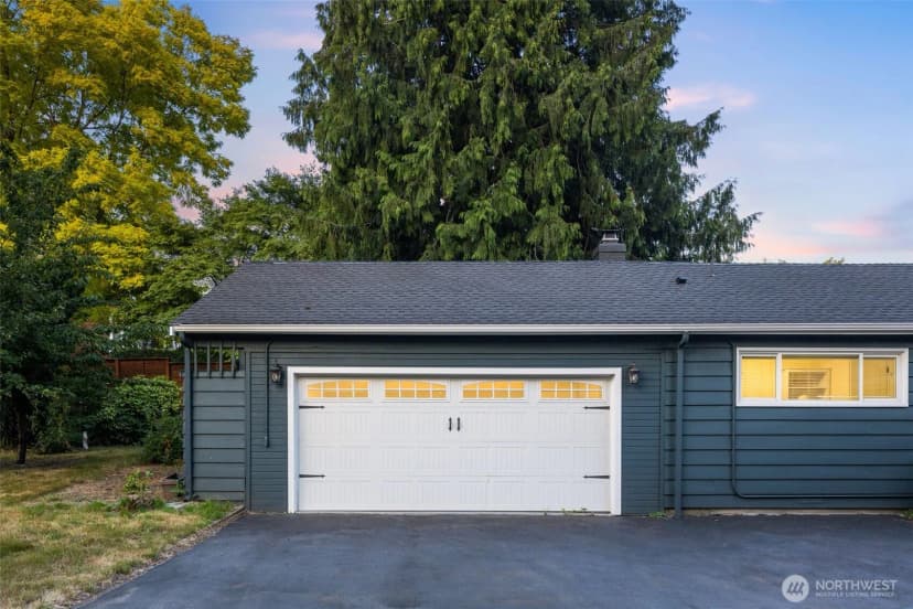 Property photo for 2137 N 128th Street, Seattle photo 30