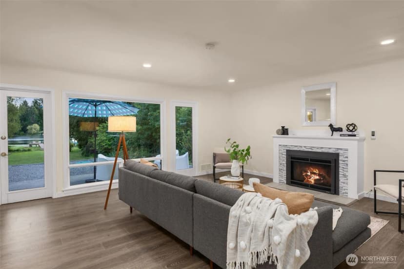 Property photo for 2137 N 128th Street, Seattle photo 8