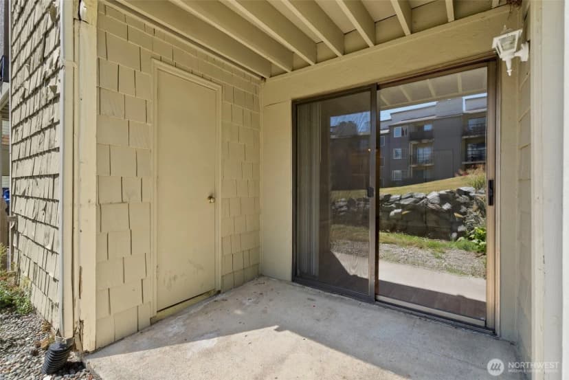 Property photo for 2020 Grant Avenue S #c103, Renton photo 13