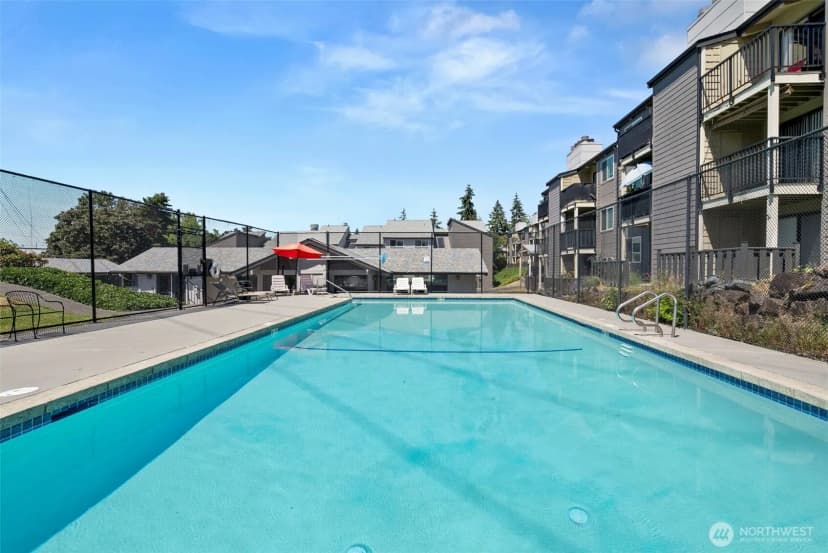 Property photo for 2020 Grant Avenue S #c103, Renton photo 19