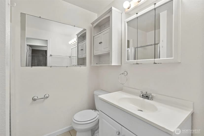 Property photo for 2020 Grant Avenue S #c103, Renton photo 11