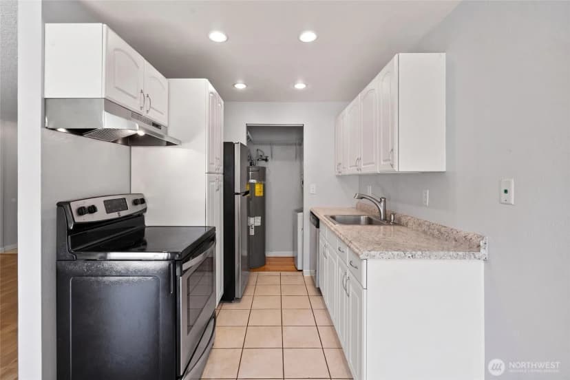 Property photo for 2020 Grant Avenue S #c103, Renton photo 2