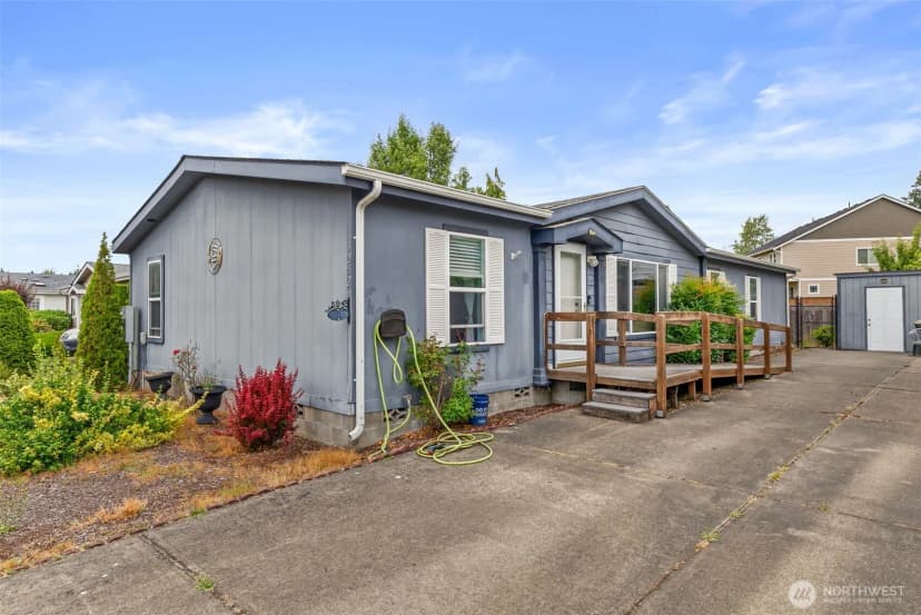 Property photo for 5252 52nd Lane Se, Lacey photo 2
