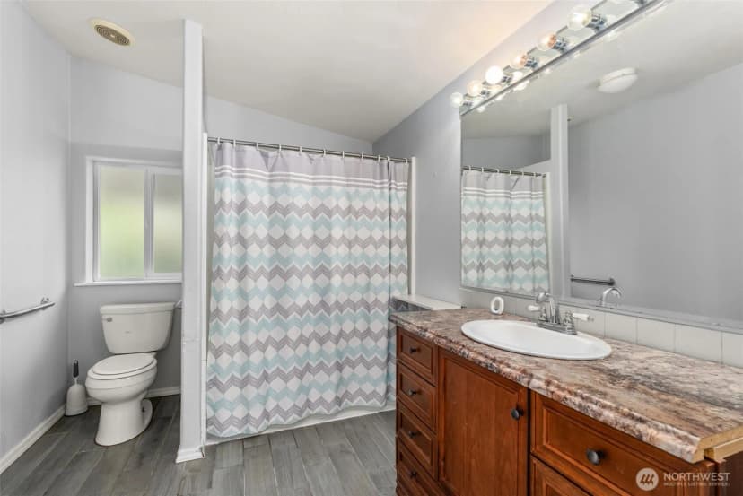 Property photo for 5252 52nd Lane Se, Lacey photo 16