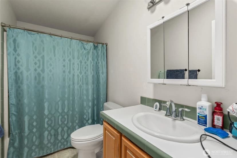 Property photo for 5252 52nd Lane Se, Lacey photo 18