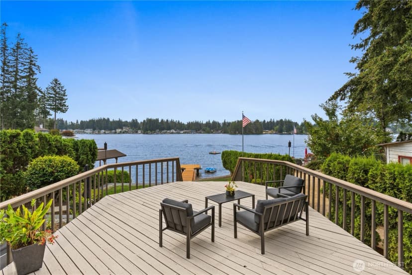 Property photo for 30063 232nd Place Se, Black Diamond photo 3