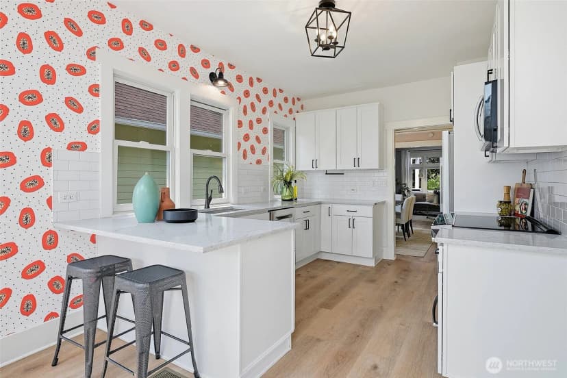 Property photo for 6534 19th Avenue Ne, Seattle photo 12