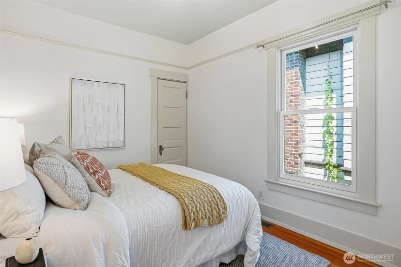 Property photo for 6534 19th Avenue Ne, Seattle photo 21