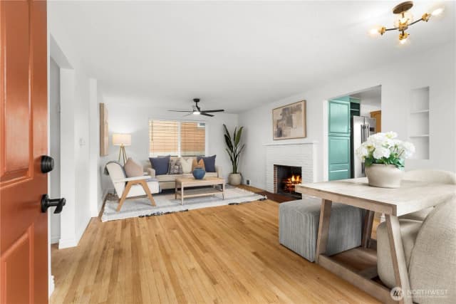 Property photo for 14052 Midvale Avenue N, Seattle photo 4
