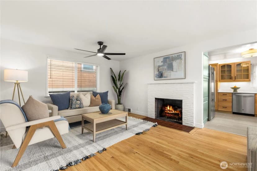 Property photo for 14052 Midvale Avenue N, Seattle photo 11