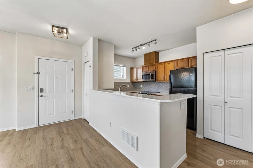 Property photo for 14915 38th Drive Se #ee2029, Bothell photo 11