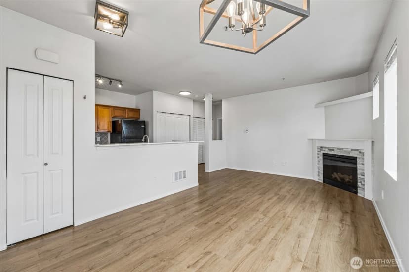 Property photo for 14915 38th Drive Se #ee2029, Bothell photo 7