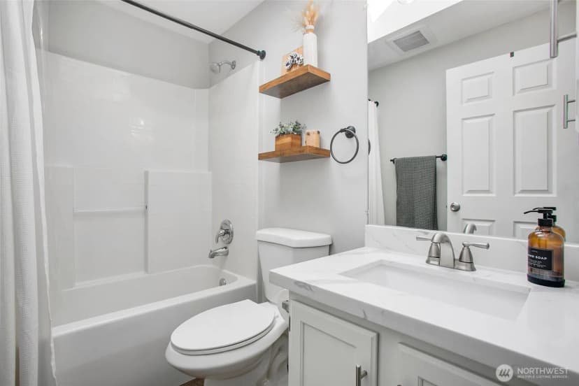 Property photo for 22021 131st Place Se, Kent photo 19