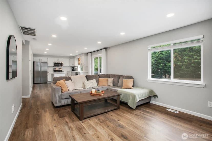 Property photo for 22021 131st Place Se, Kent photo 11