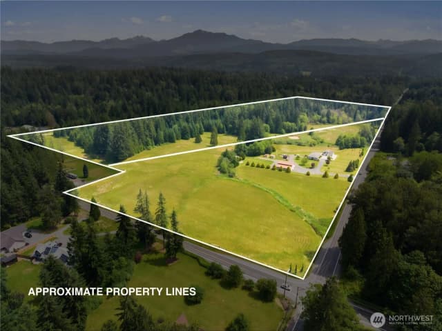 Property photo for 17315 Dubuque Road, Snohomish photo 2
