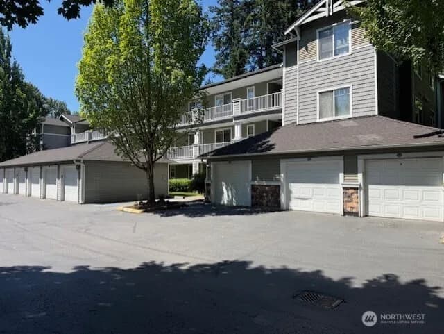 Property photo for 12712 Admiralty Way Se #d303, Everett photo 6