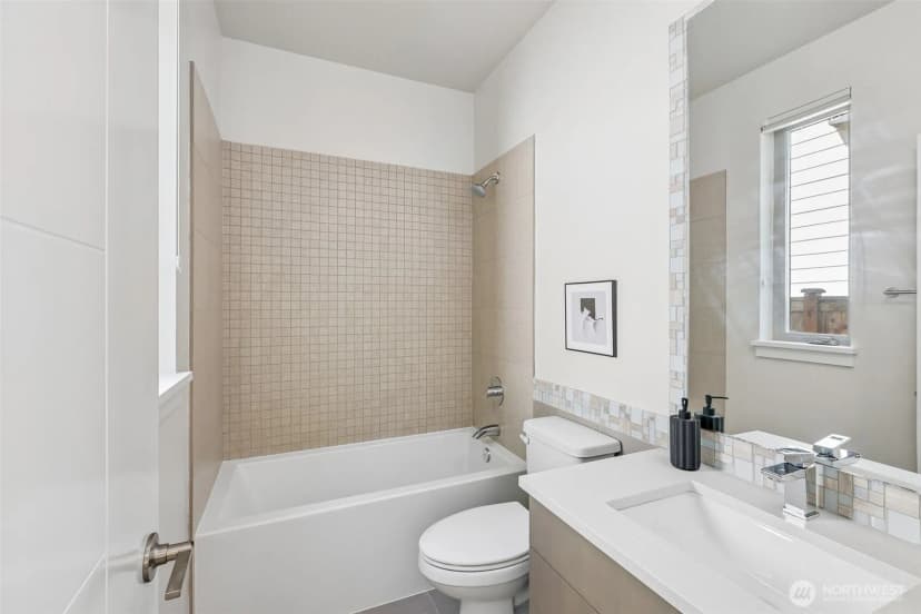 Property photo for 13110 Ne 97th Street, Kirkland photo 19
