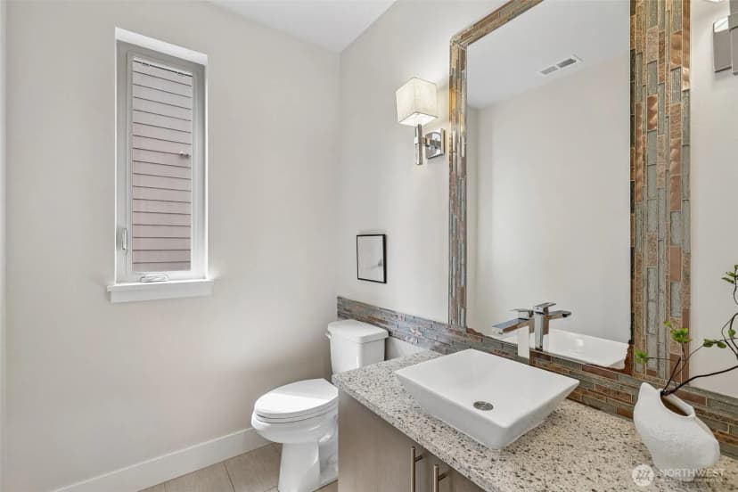Property photo for 13110 Ne 97th Street, Kirkland photo 15