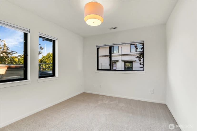 Property photo for 1942 7th Avenue W, Seattle photo 22