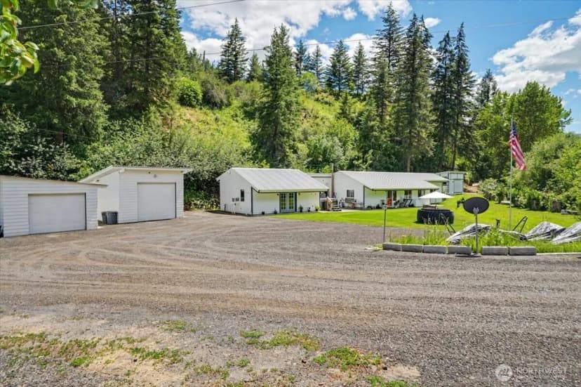 Property photo for 1571 Mission Creek Road, Cashmere