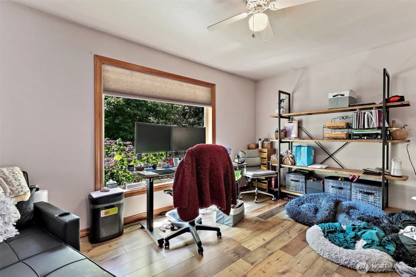 Property photo for 15711 28th Avenue Nw, Gig Harbor photo 11