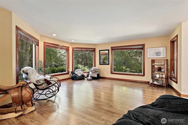 Property photo for 15711 28th Avenue Nw, Gig Harbor photo 4