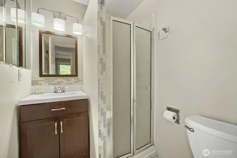 Property photo for 606 Sw 302nd Street, Federal Way photo 24