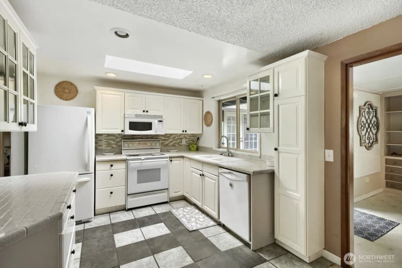 Property photo for 606 Sw 302nd Street, Federal Way photo 10