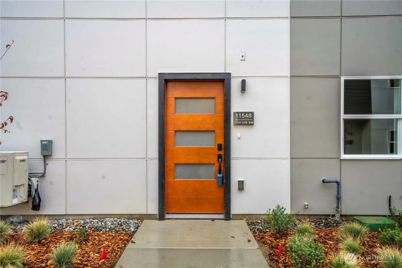 Property photo for 11548 17th Circle Sw, Burien photo 28
