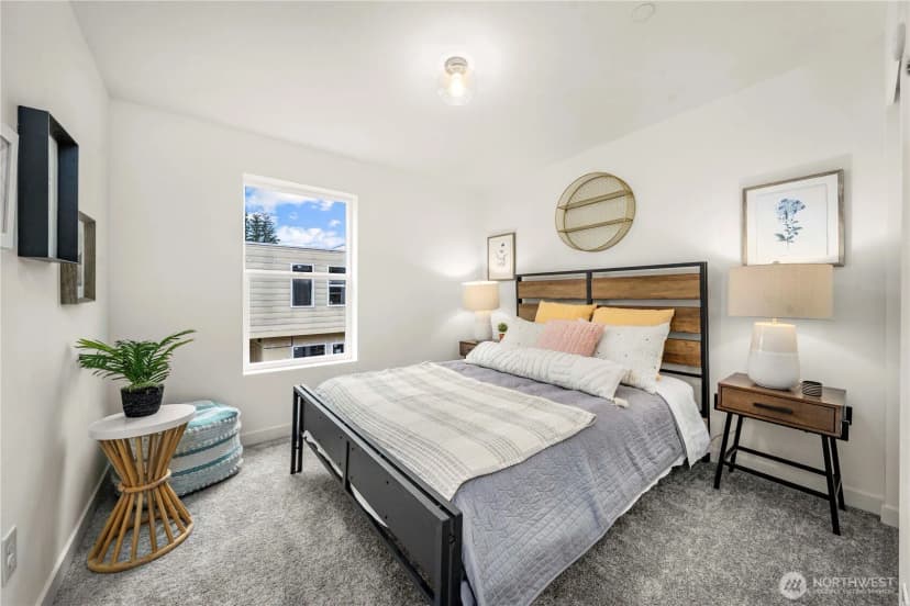 Property photo for 11548 17th Circle Sw, Burien photo 18