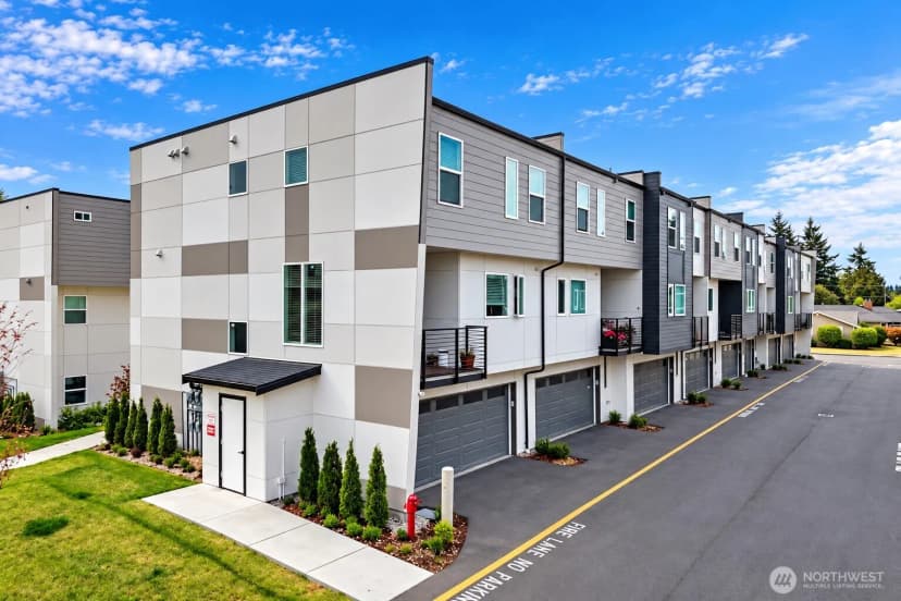 Property photo for 11548 17th Circle Sw, Burien photo 34