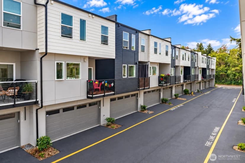 Property photo for 11548 17th Circle Sw, Burien photo 37