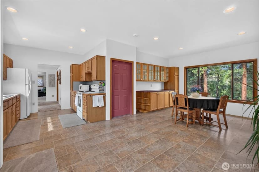 Property photo for 9696 E Leavenworth Road, Leavenworth photo 6