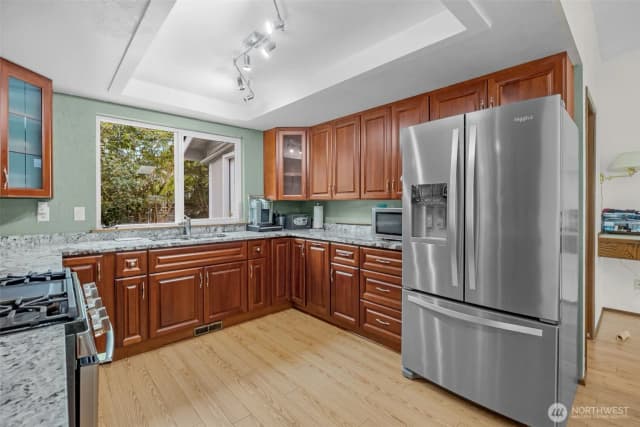 Property photo for 9912 S 200th Street, Kent photo 4