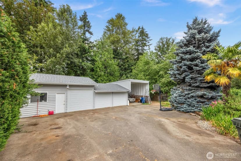 Property photo for 9912 S 200th Street, Kent photo 16