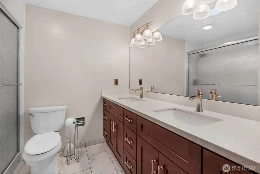 Property photo for 9912 S 200th Street, Kent photo 11
