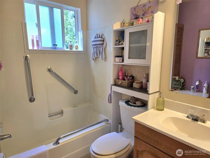 Property photo for 18704 Dynamite Drive Se, Yelm photo 12