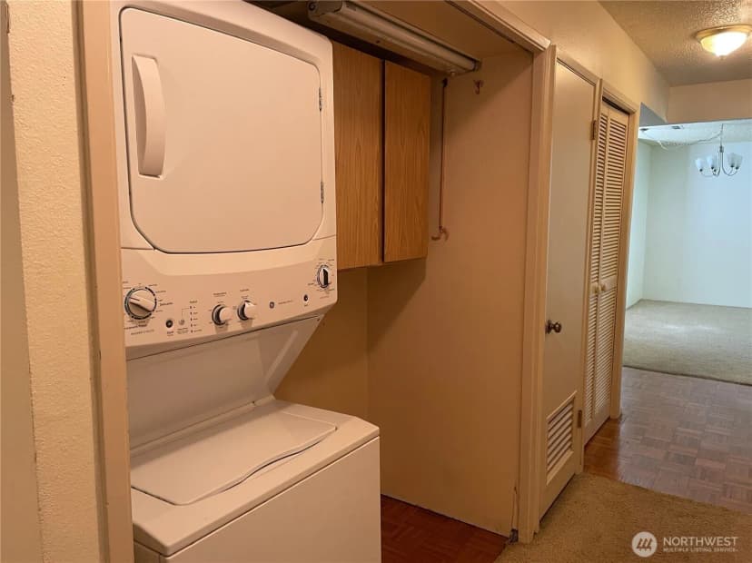 Property photo for 1101 Bellefield Park Lane #1103, Bellevue photo 14