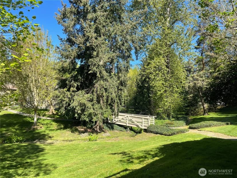 Property photo for 1101 Bellefield Park Lane #1103, Bellevue photo 6