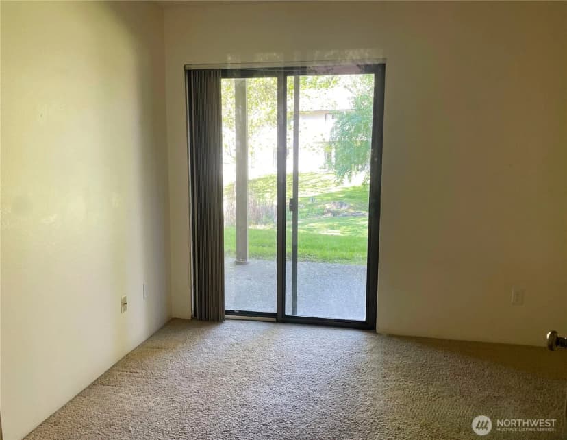 Property photo for 1101 Bellefield Park Lane #1103, Bellevue photo 13